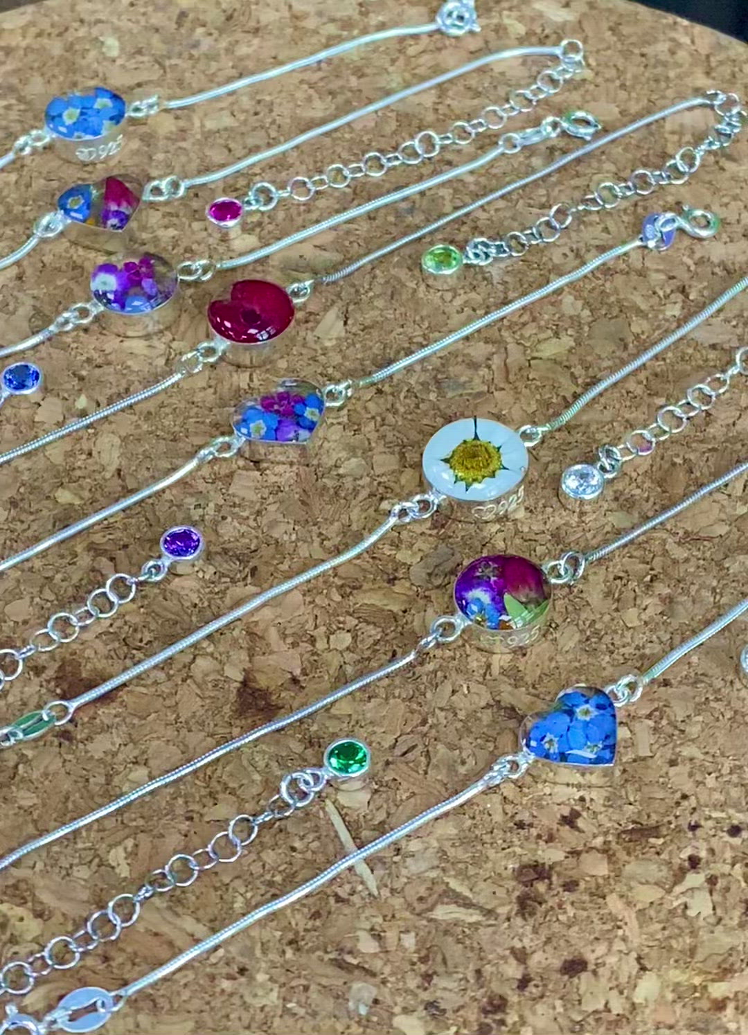 Bracelets personnalisés en argent sterling avec pierre de naissance en forme de fleur | Violette hurlante®